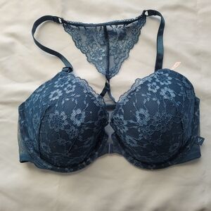 NWT Victoria's Secret Navy Lace Bra